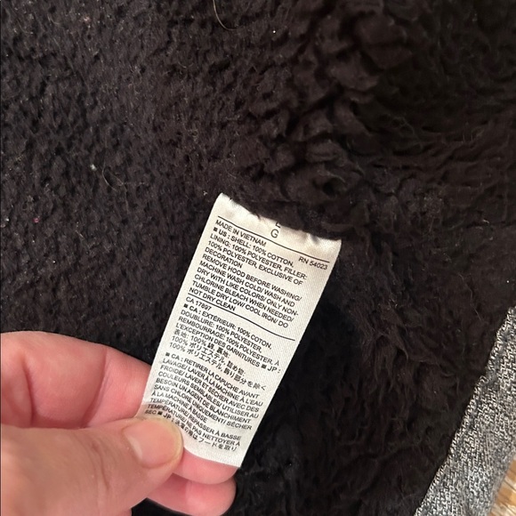 Banana Republic Gray Puffer Vest - Picture 7 of 9